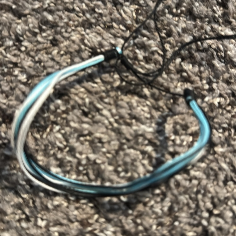 Colorful String Bracelets Set - Picture 5 of 10